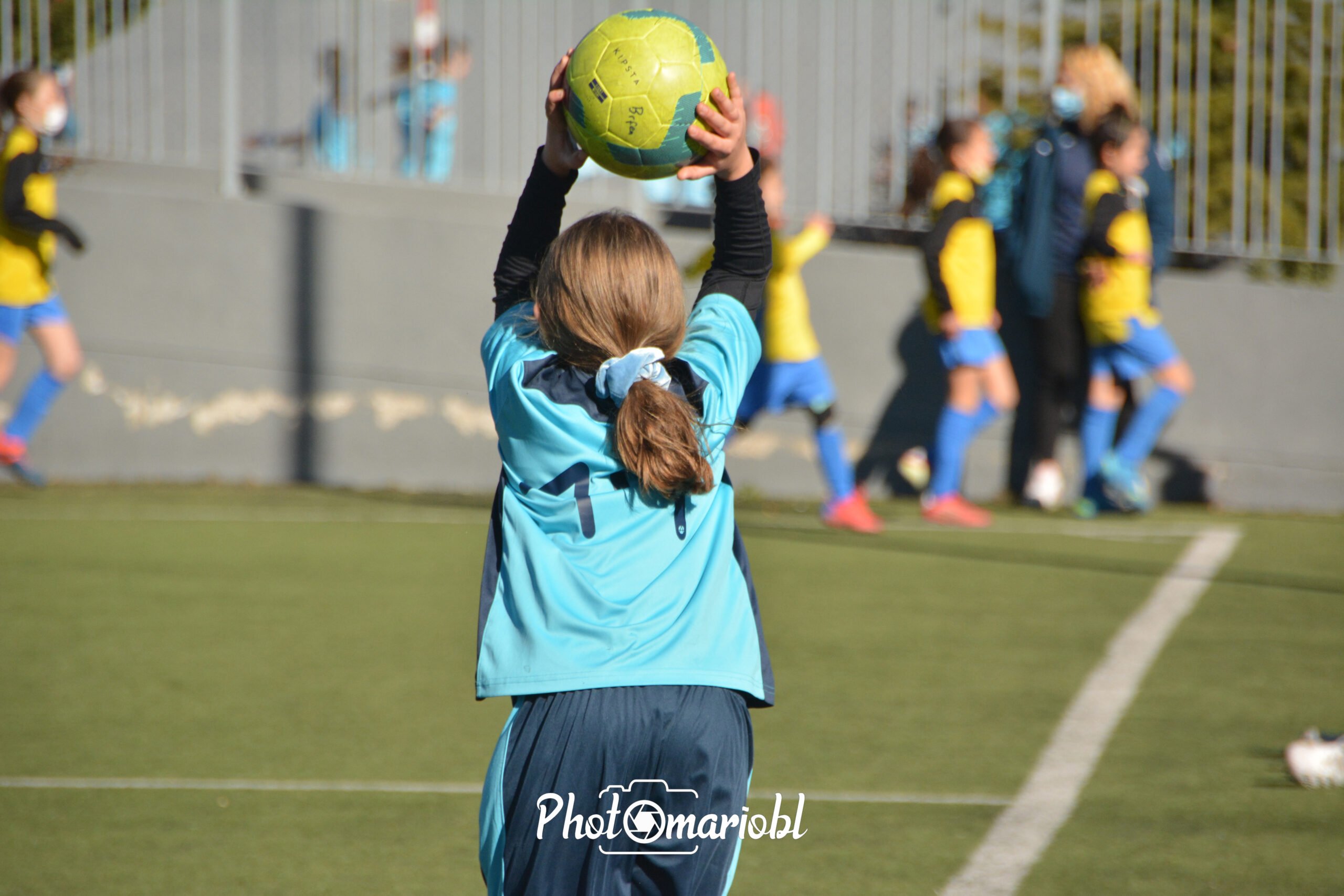 Escuela-Futbol-Femenino-en-el-centro-de-madrid